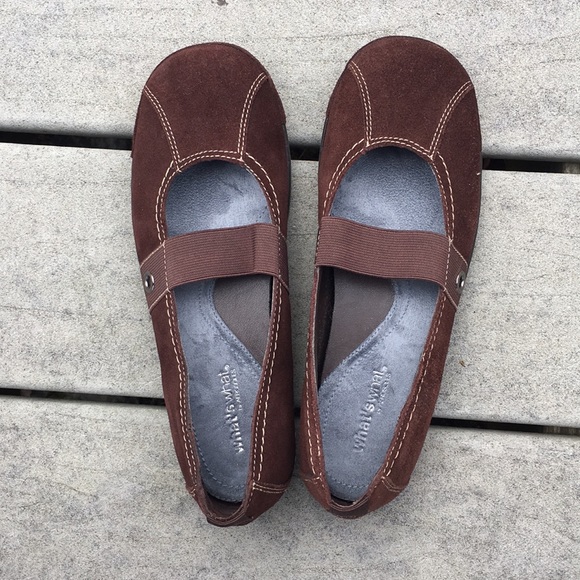 Suede slip ons Sz 6 - Picture 1 of 8